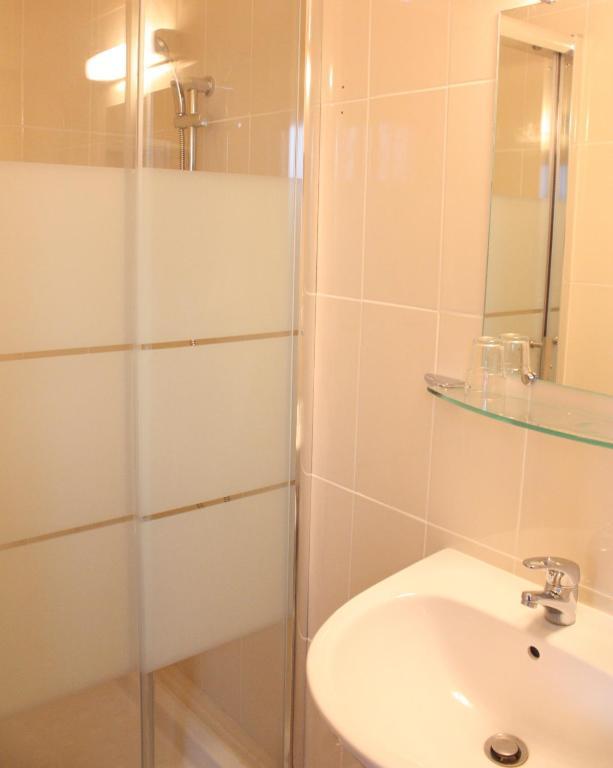 Hotel De Nevers Aulnay-sous-Bois Kamer foto
